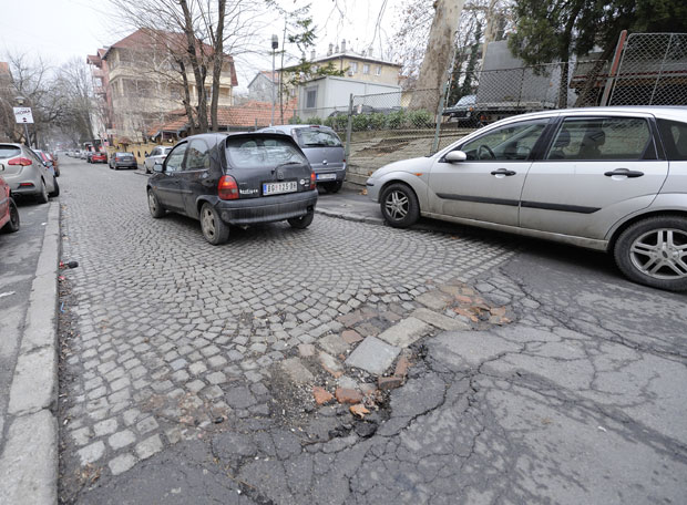 Престоничке рупе буше точкове